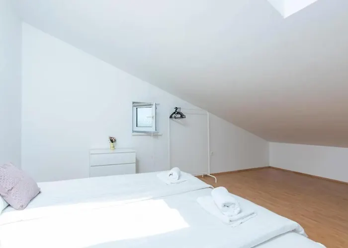 Near The Center/beach *