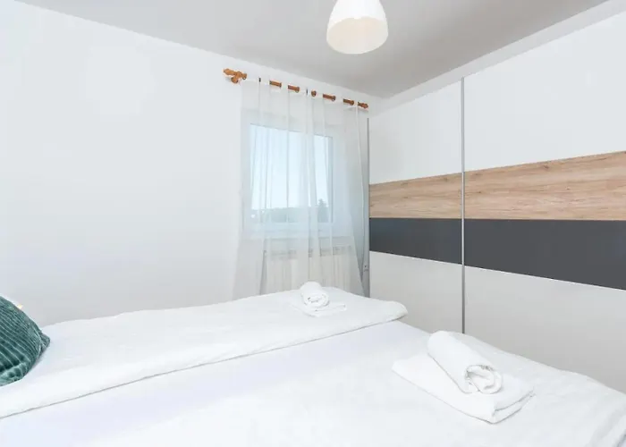 Near The Center/beach * Пула