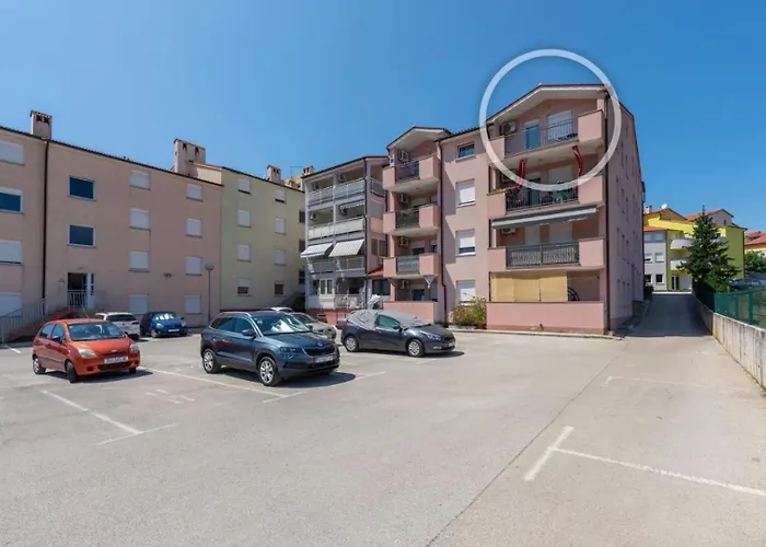 Апартаменты Near The Center/beach Пула