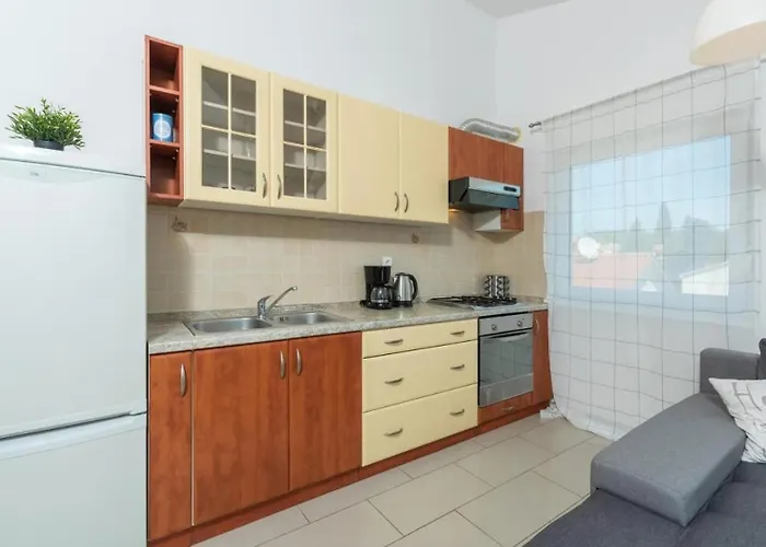 Near The Center/beach Пула