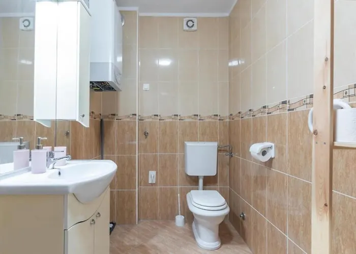 Near The Center/beach * Пула