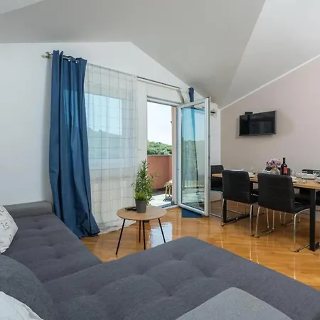 Near The Center/beach Apartman *